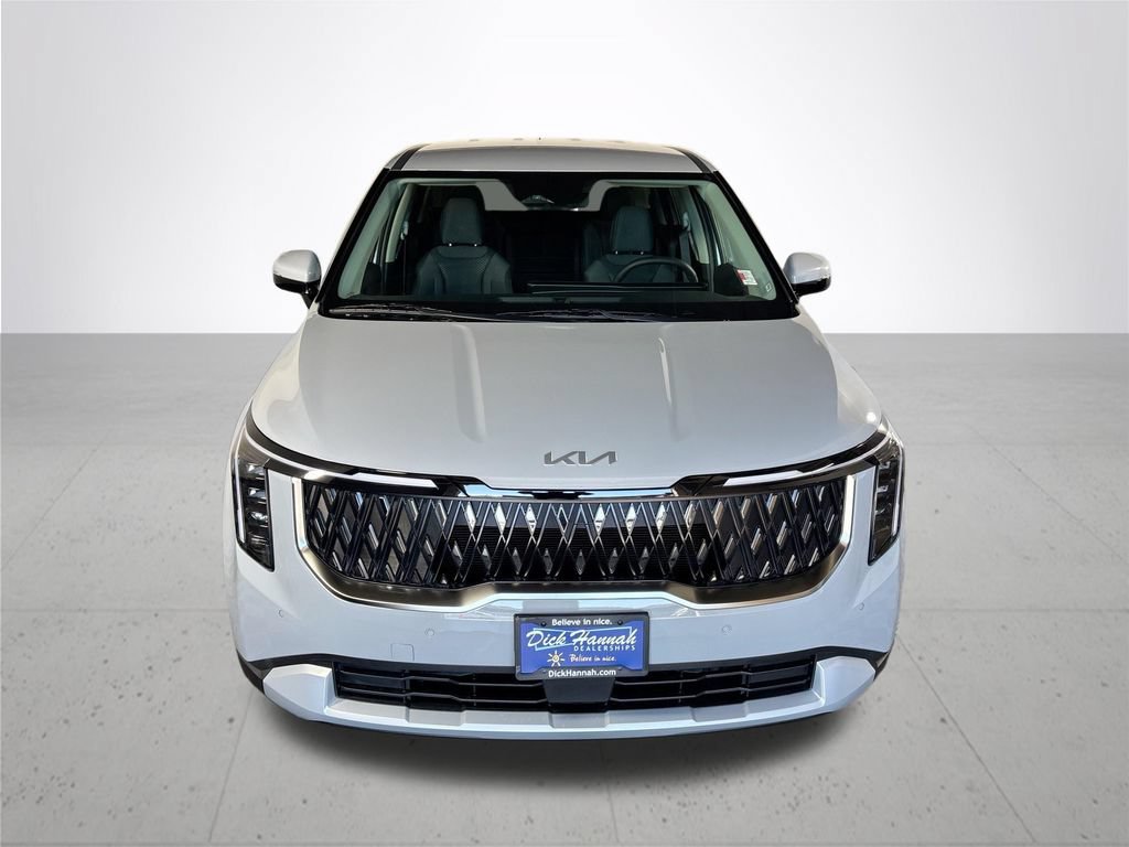 New 2027 Kia Carnival LX FWD image 3