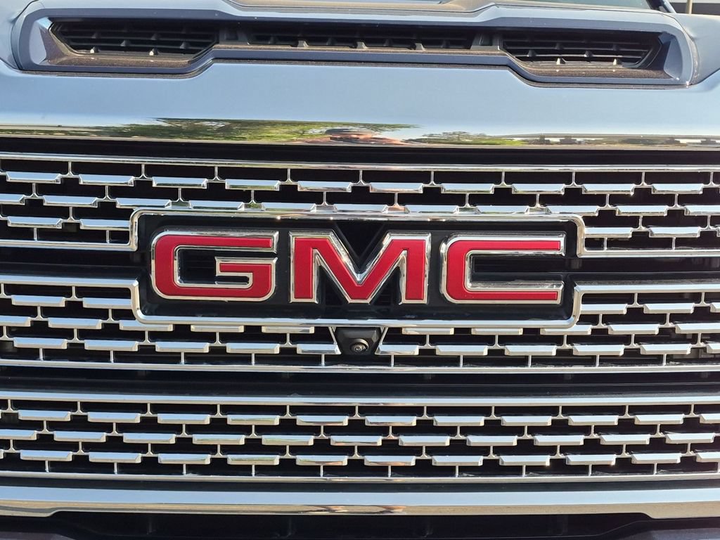 Used 2022 GMC Sierra 2500 Denali w/ Denali Ultimate Package AWD/4WD image 10