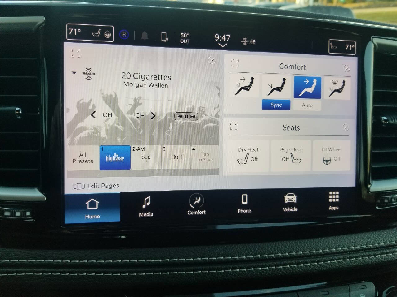 Certified 2023 Chrysler Pacifica Touring image 30