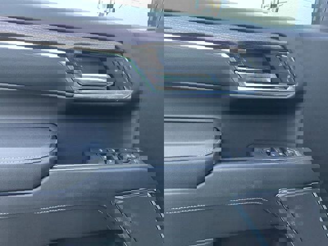 Used 2024 Chevrolet Silverado 1500 LT image 30