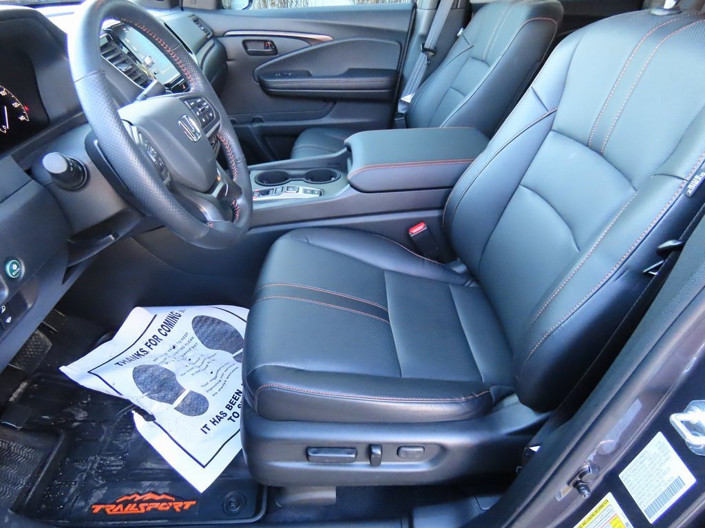 Used 2025 Honda Ridgeline TrailSport image 38