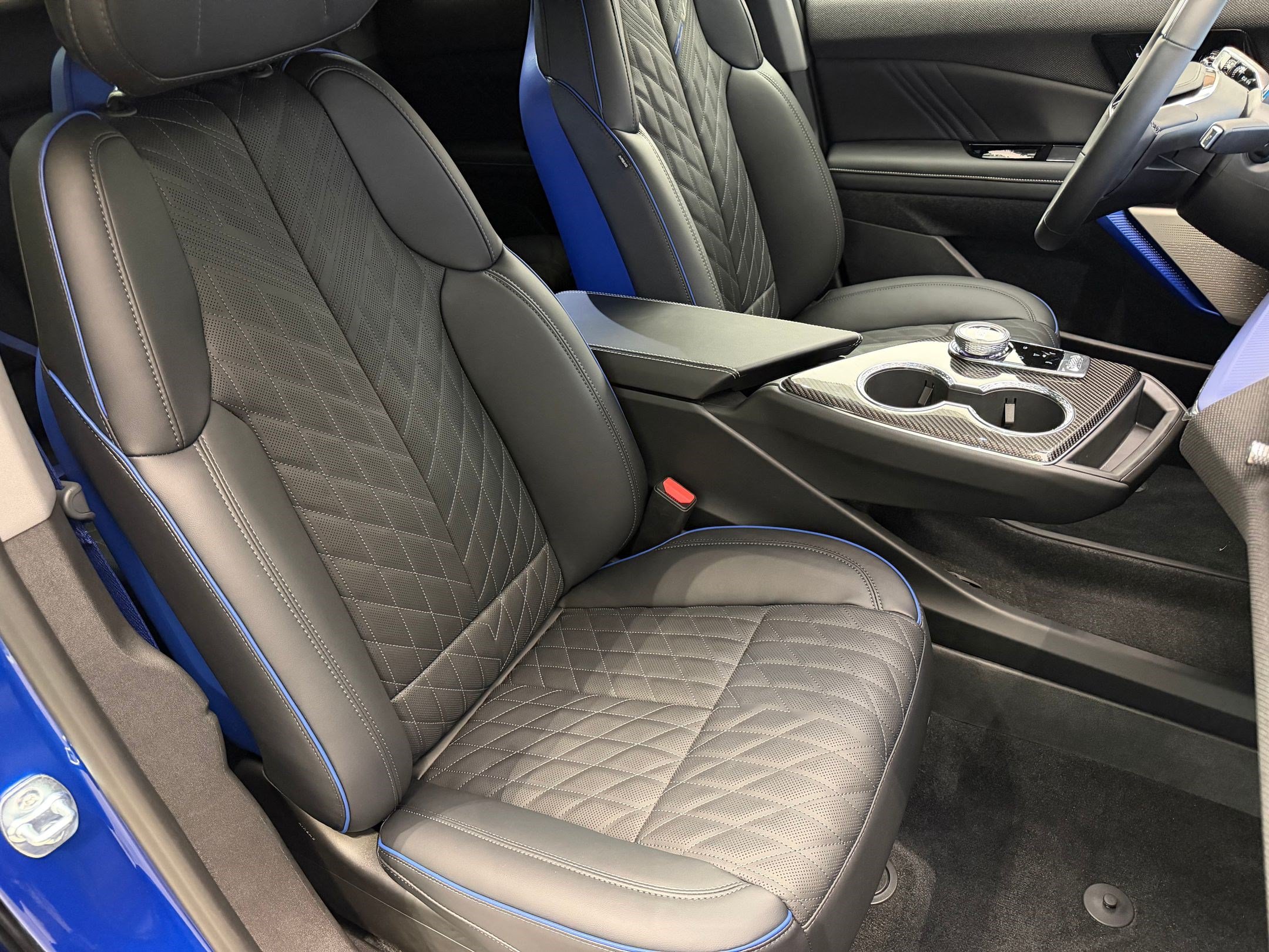 New 2027 Cadillac Optiq V w/ Deep Ocean Design Edition AWD/4WD image 42