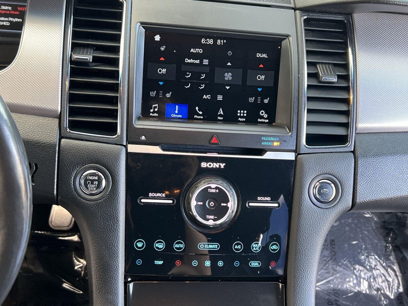 Used 2018 Ford Taurus SHO AWD/4WD image 29