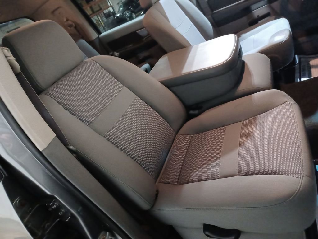 Used 2009 Dodge Ram 2500 Truck SXT image 23
