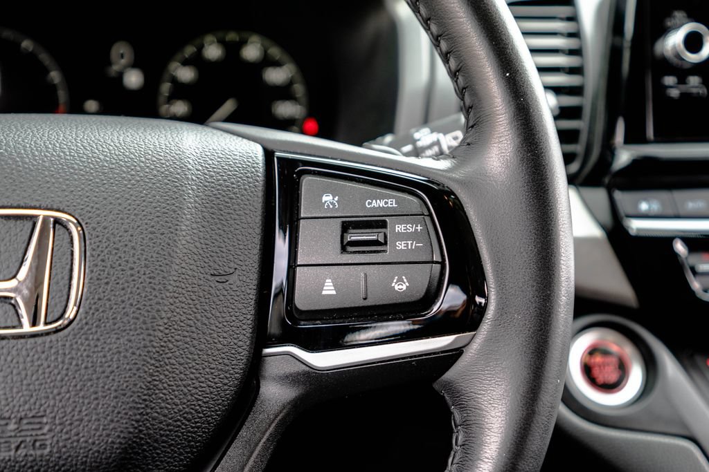Used 2025 Honda Odyssey EX-L image 17