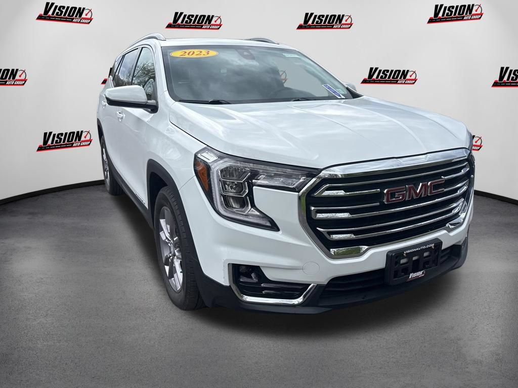 Used 2023 GMC Terrain SLT FWD image 3