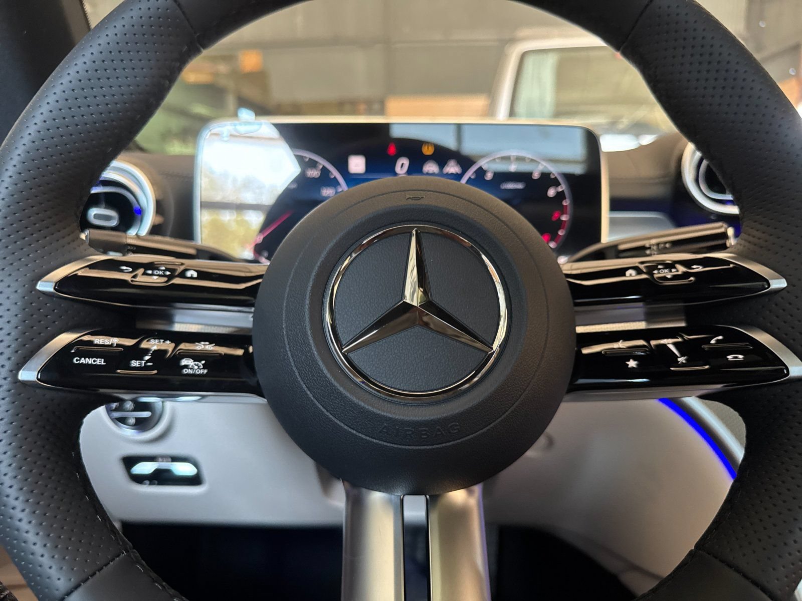 New 2027 Mercedes-Benz CLE 300 4MATIC Coupe image 23