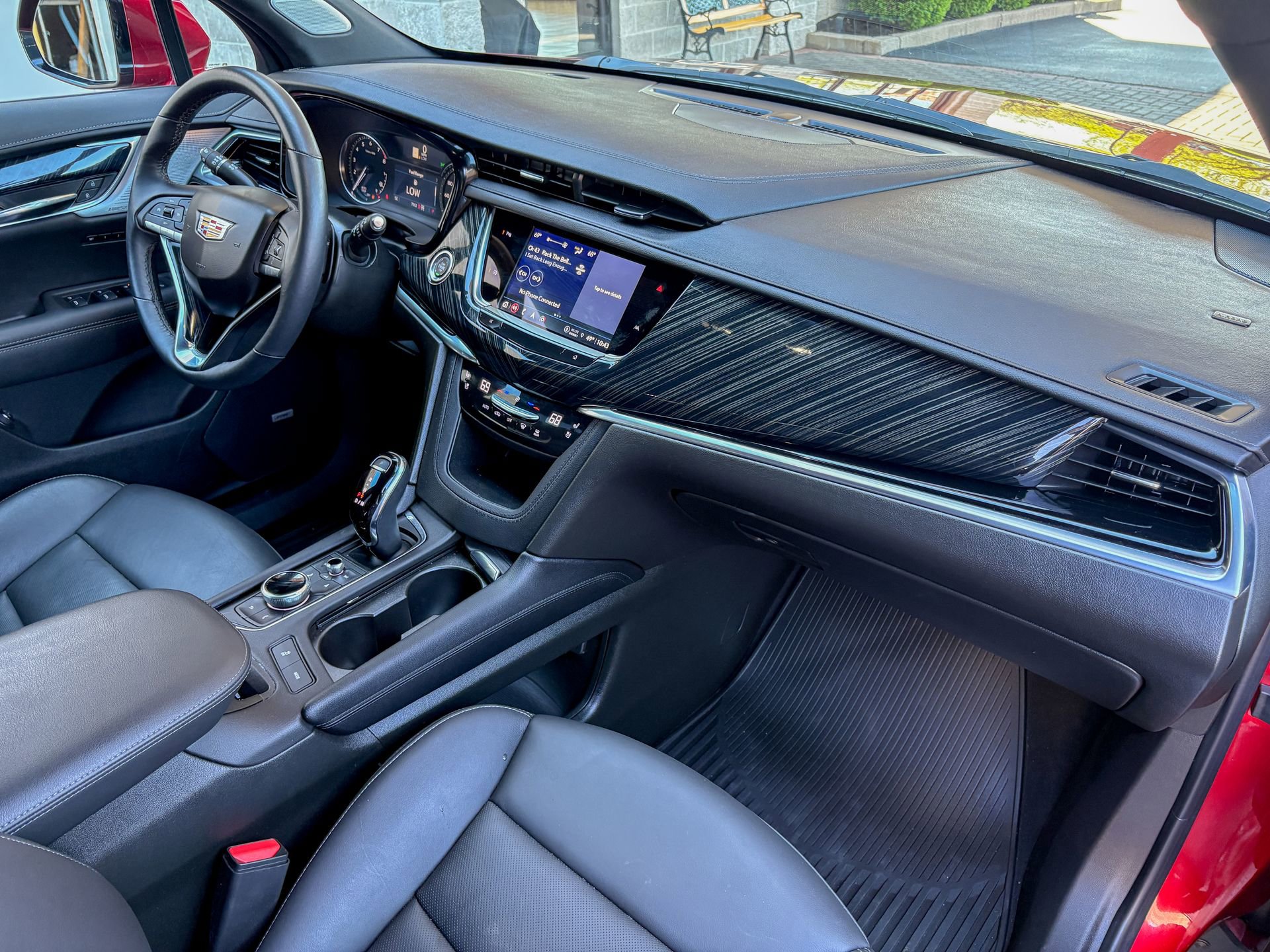 Used 2024 Cadillac XT6 Premium Luxury AWD/4WD image 19