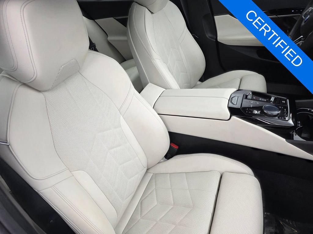Certified 2024 BMW 530i w/ M Sport Package RWD image 26