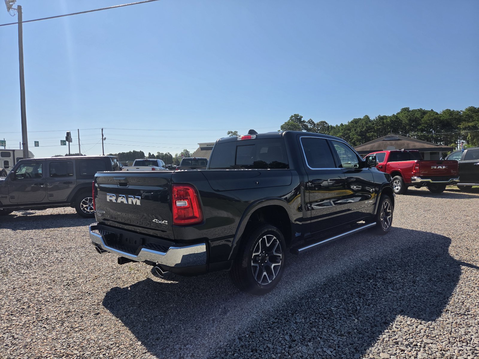 New 2027 RAM 1500 Laramie w/ Chrome Appearance Group AWD/4WD image 6