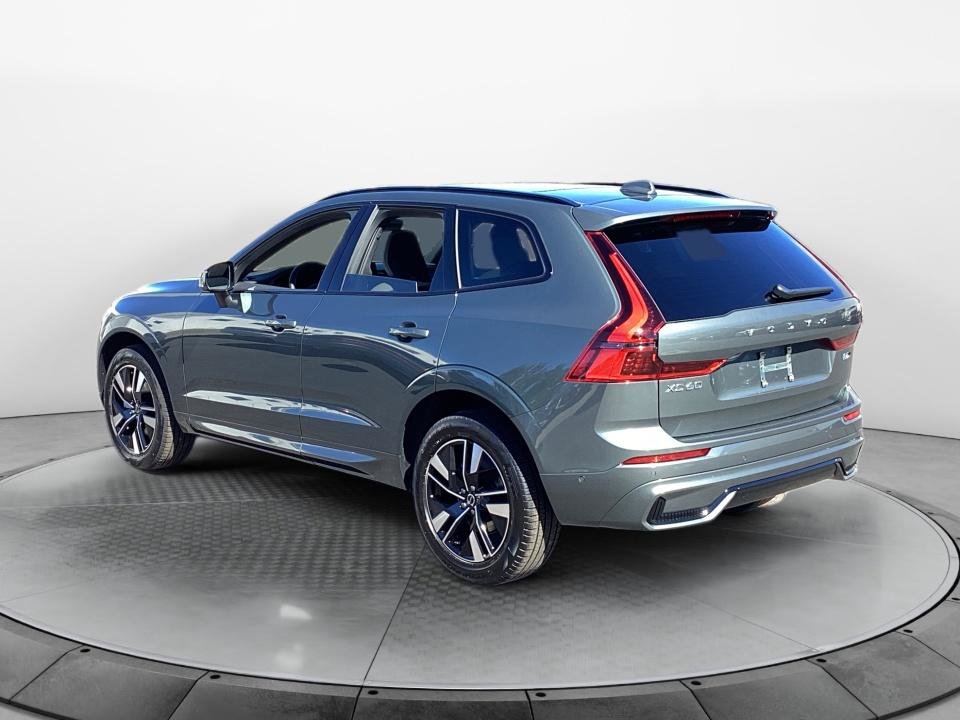 New 2027 Volvo XC60 B5 Plus AWD/4WD image 5