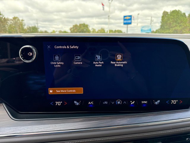 New 2026 Chevrolet Suburban LT w/ Comfort Package image 33