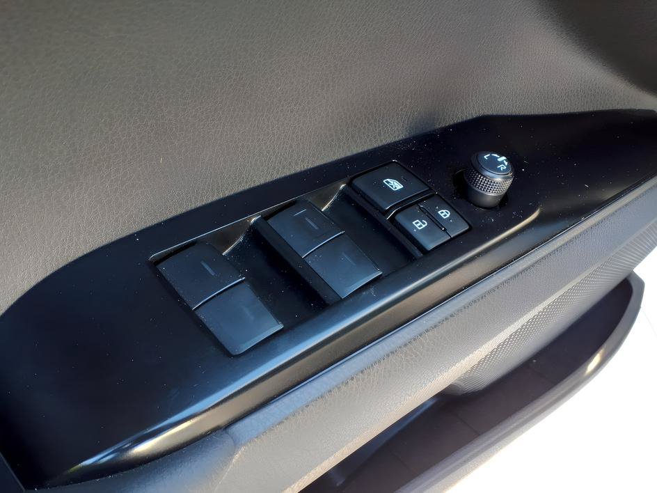 Certified 2025 Toyota Camry SE FWD image 16