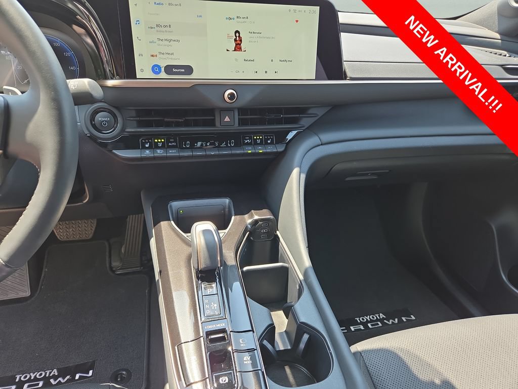 Used 2025 Toyota Crown Signia w/ Advanced Technology Package AWD/4WD image 21