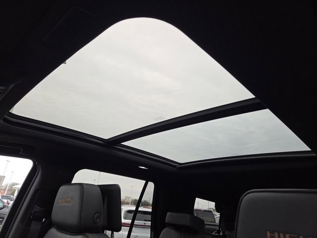 New 2026 Chevrolet Tahoe High Country image 3