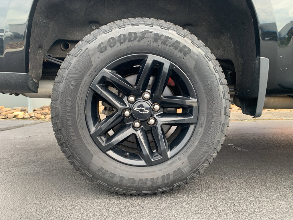Used 2021 Chevrolet Silverado 1500 LT Trail Boss w/ Bed Protection Package image 33