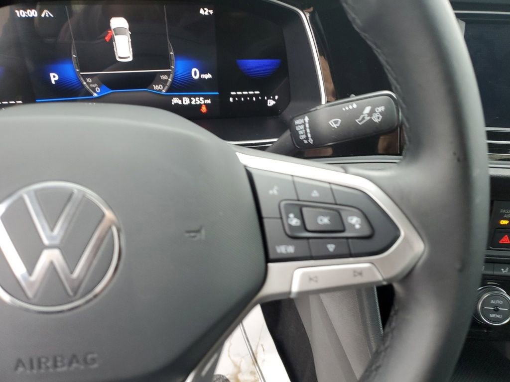 Used 2024 Volkswagen Jetta SE image 18