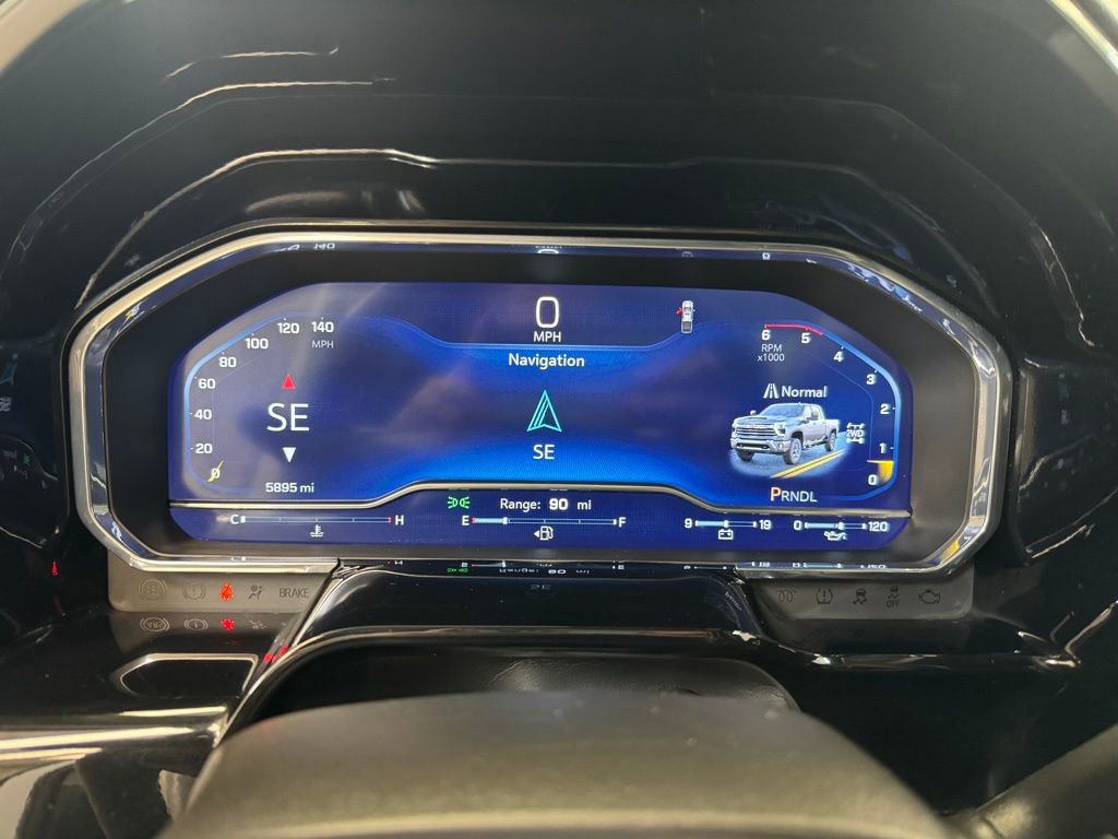 Used 2025 Chevrolet Silverado 2500 LT image 30