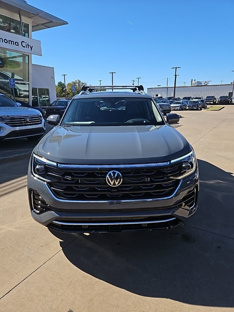 New 2026 Volkswagen Atlas SEL Premium R-Line AWD/4WD image 2