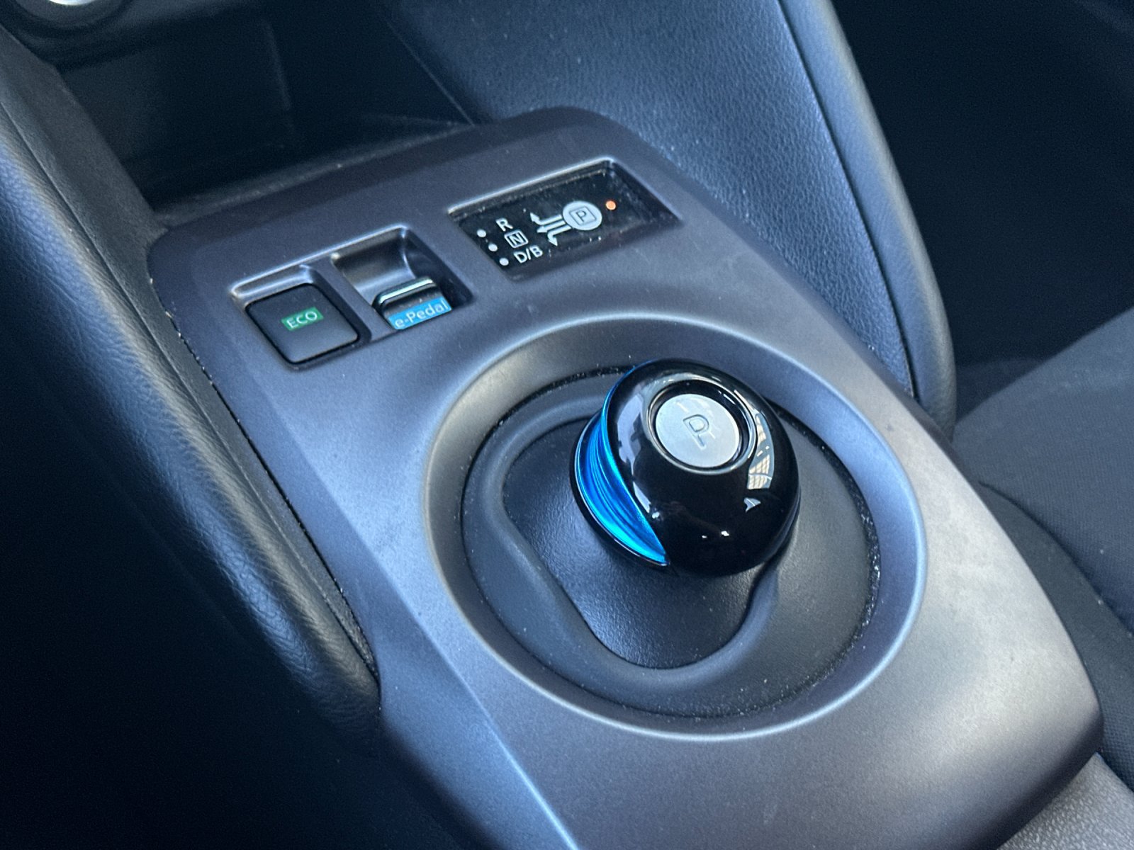 Used 2025 Nissan Leaf S FWD image 20