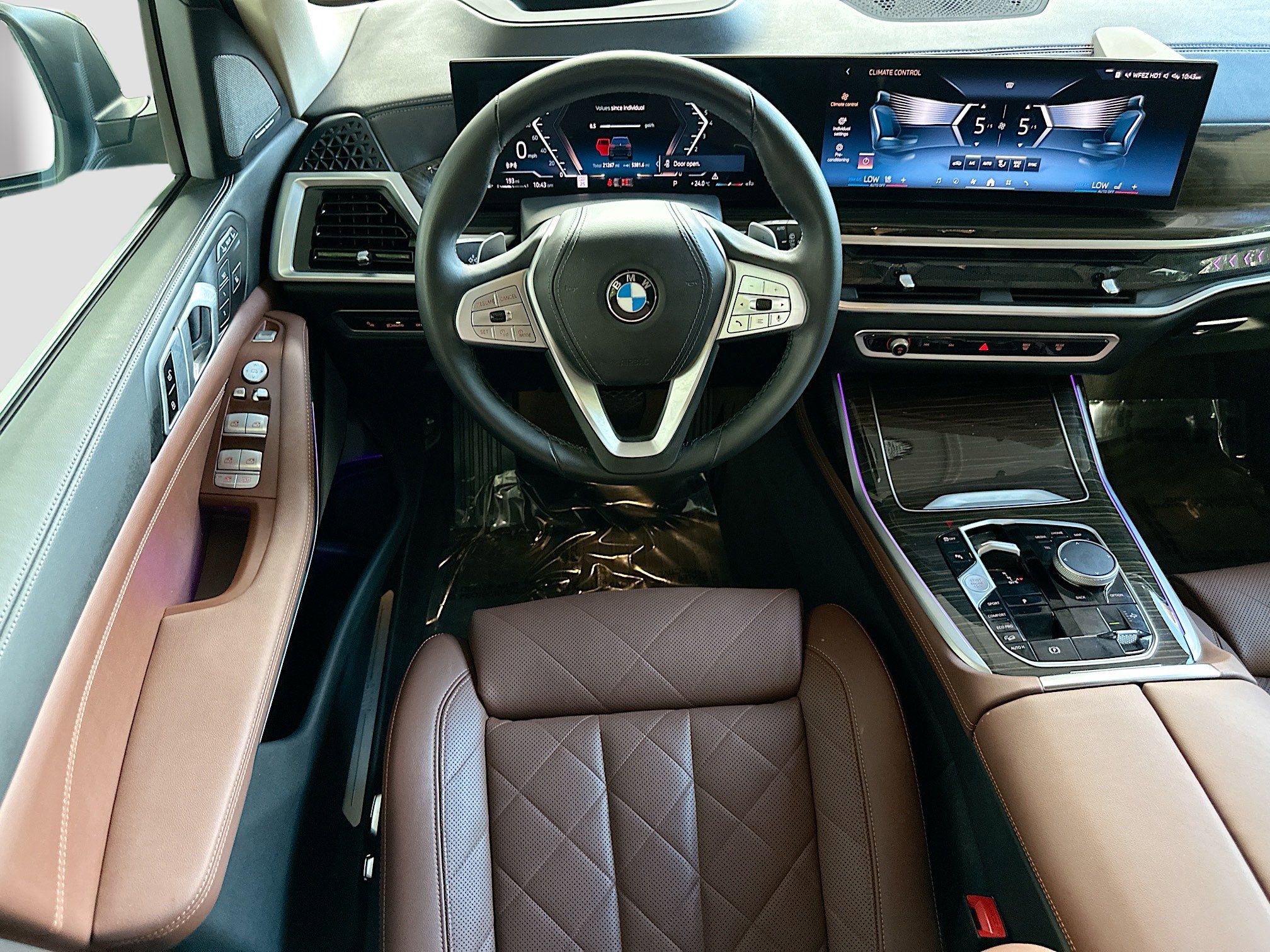 Certified 2024 BMW X7 xDrive40i w/ Premium Package image 24