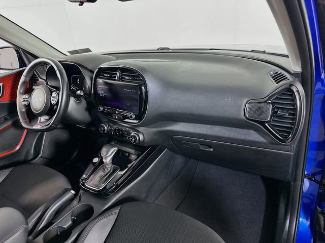 Used 2023 Kia Soul GT-Line image 11