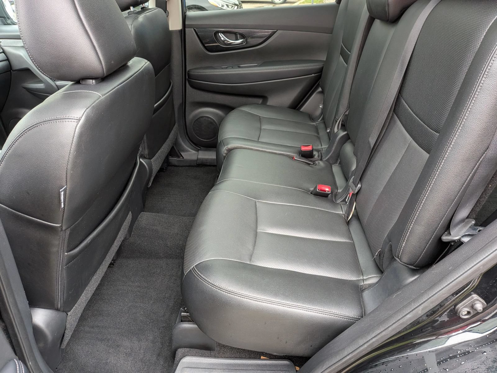 Used 2017 Nissan Rogue SL w/ SL Premium Package AWD/4WD image 32