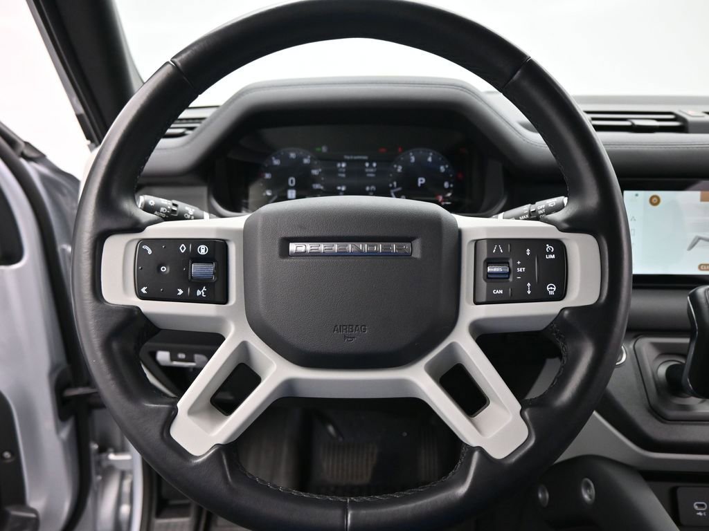 Used 2024 Land Rover Defender 110 S image 12