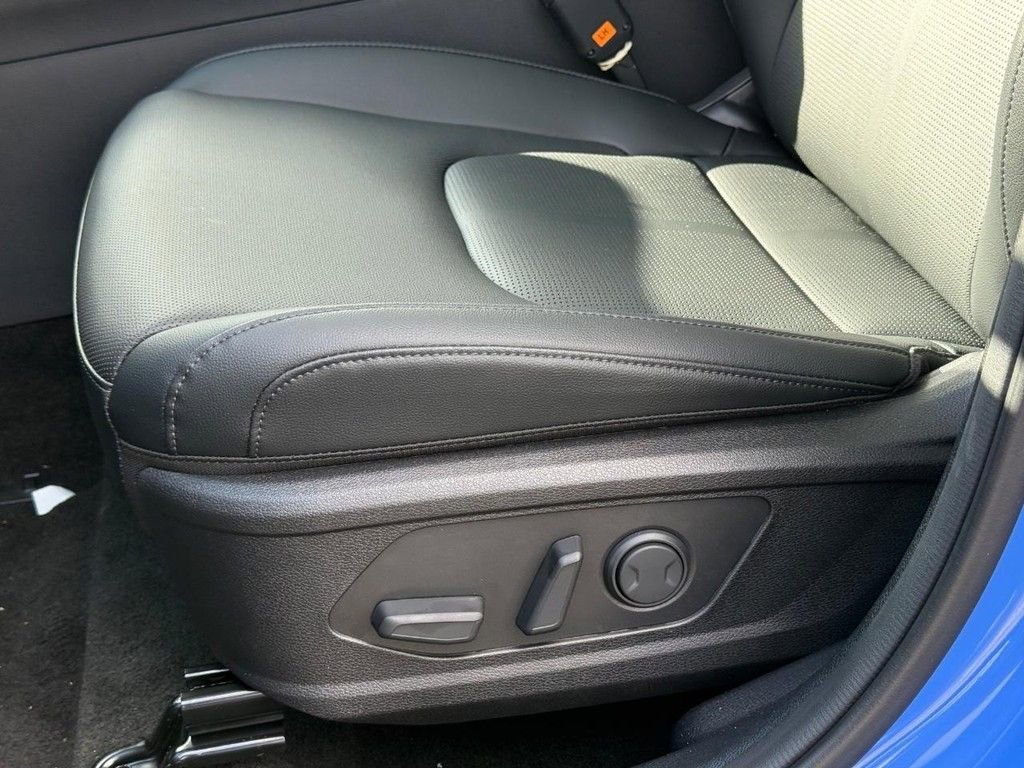 New 2026 Kia Sportage EX w/ EX Panorama Roof Package image 23