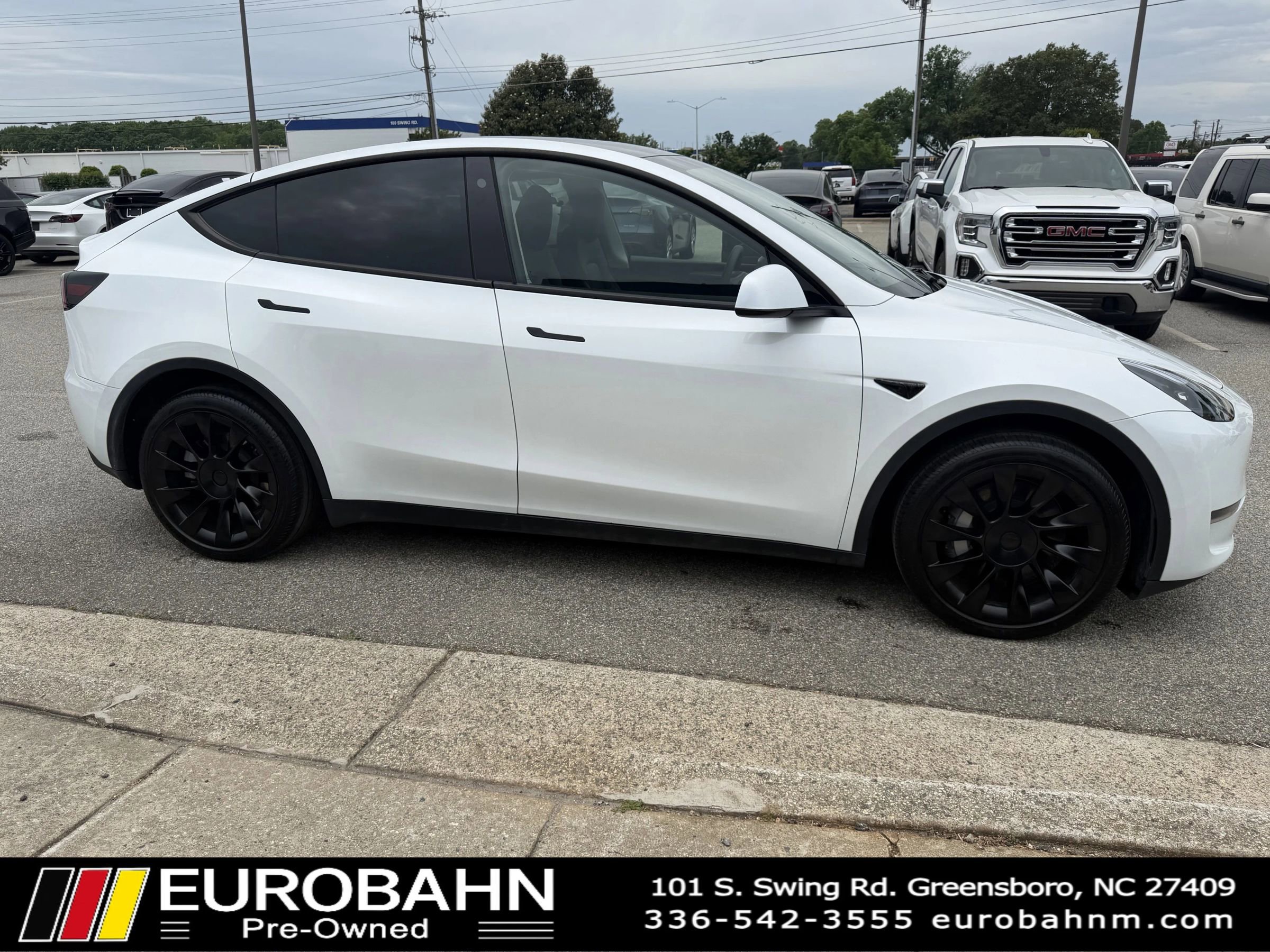 Used 2023 Tesla Model Y Long Range AWD/4WD image 28