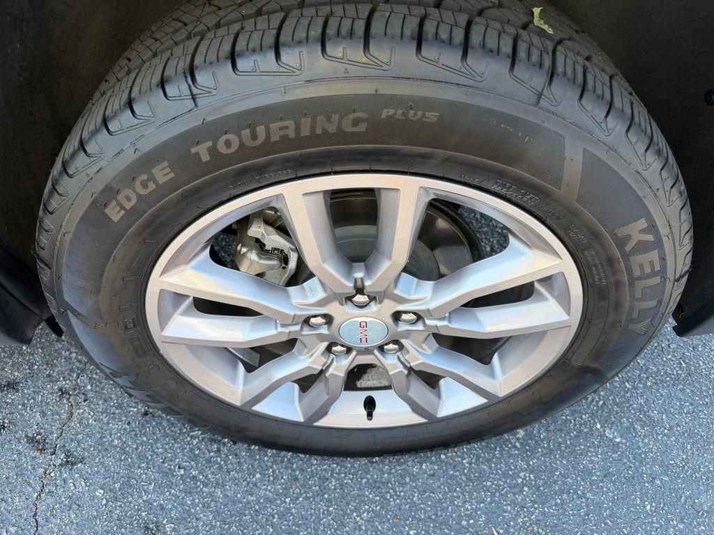 Used 2023 GMC Terrain SLT AWD/4WD image 29