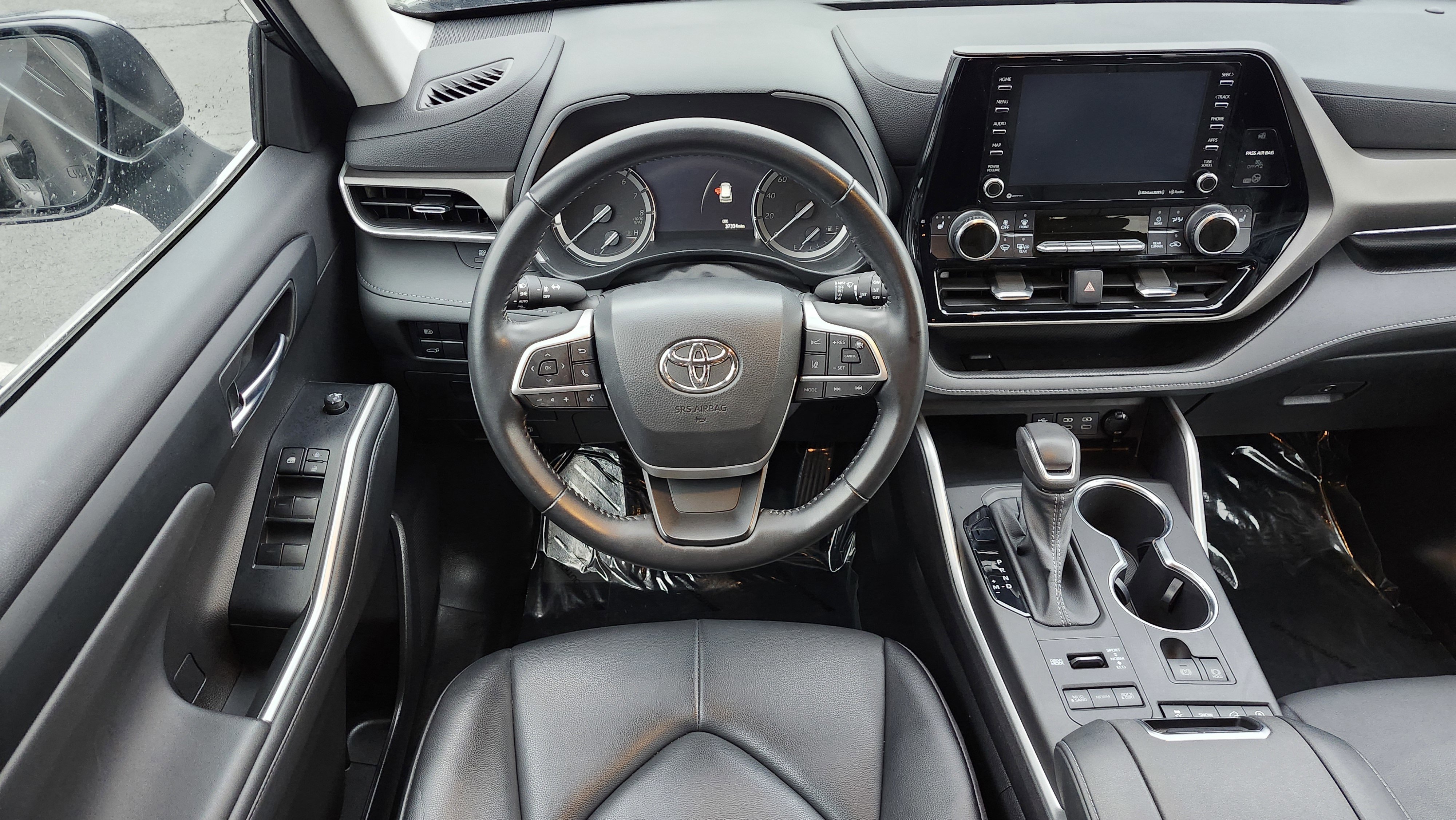 Used 2022 Toyota Highlander XLE image 31