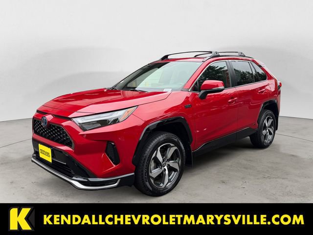 Used 2022 Toyota RAV4 SE w/ Weather & Moonroof Package
