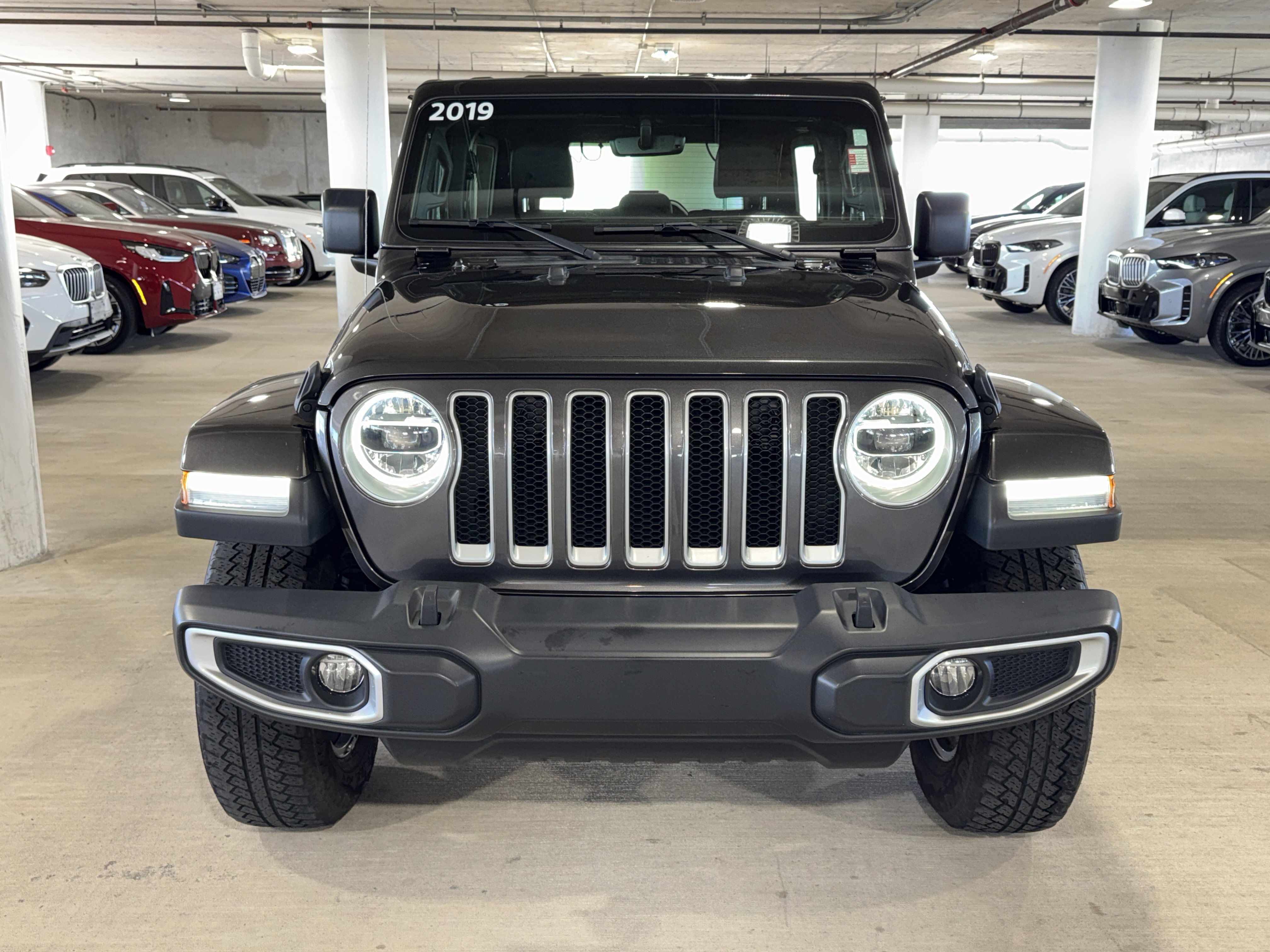 Used 2019 Jeep Wrangler Unlimited Sahara image 3