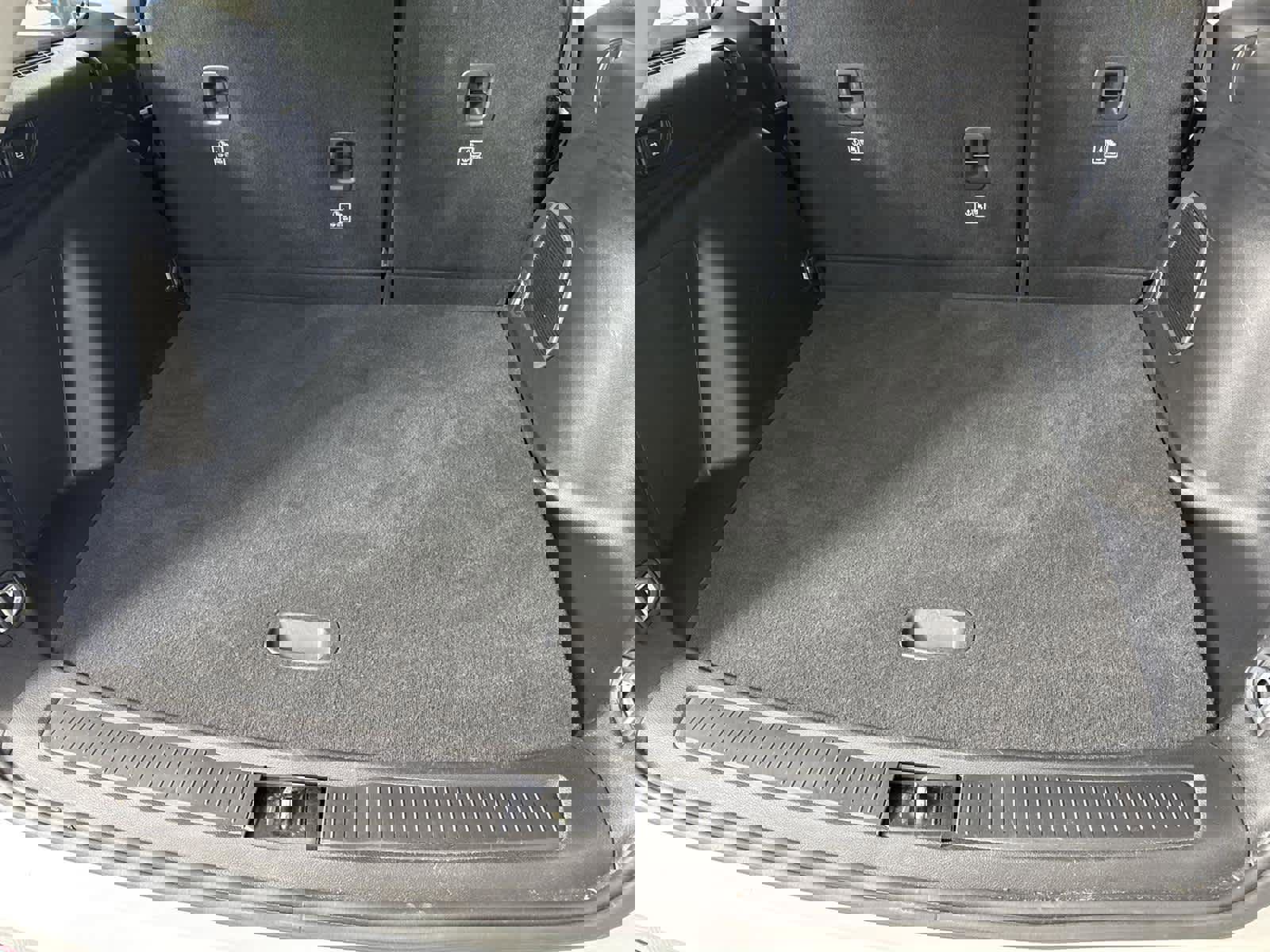 Used 2022 Jeep Grand Cherokee Limited 4xe image 12