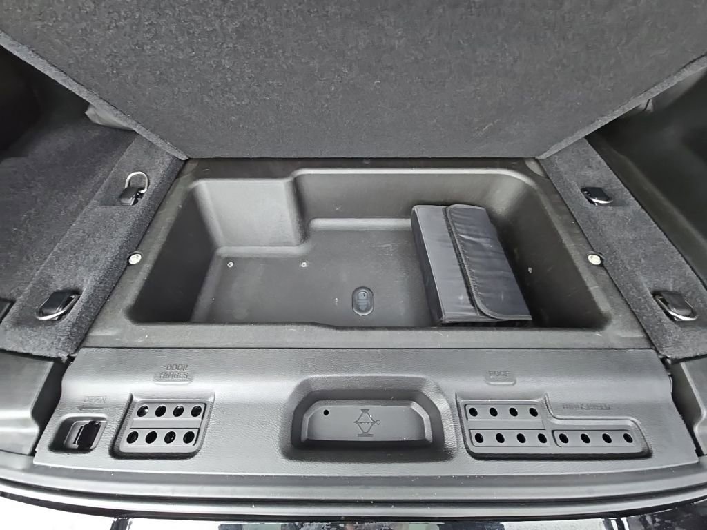 Used 2021 Jeep Wrangler Unlimited Sahara image 38