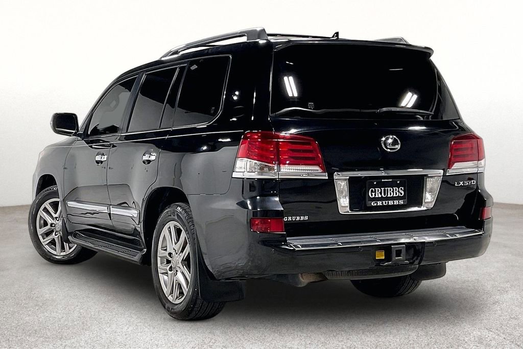 Used 2013 Lexus LX 570 4WD w/ Luxury Pkg image 15