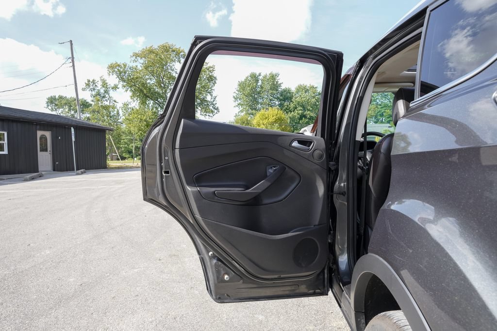 Used 2017 Ford Escape Titanium AWD/4WD image 30