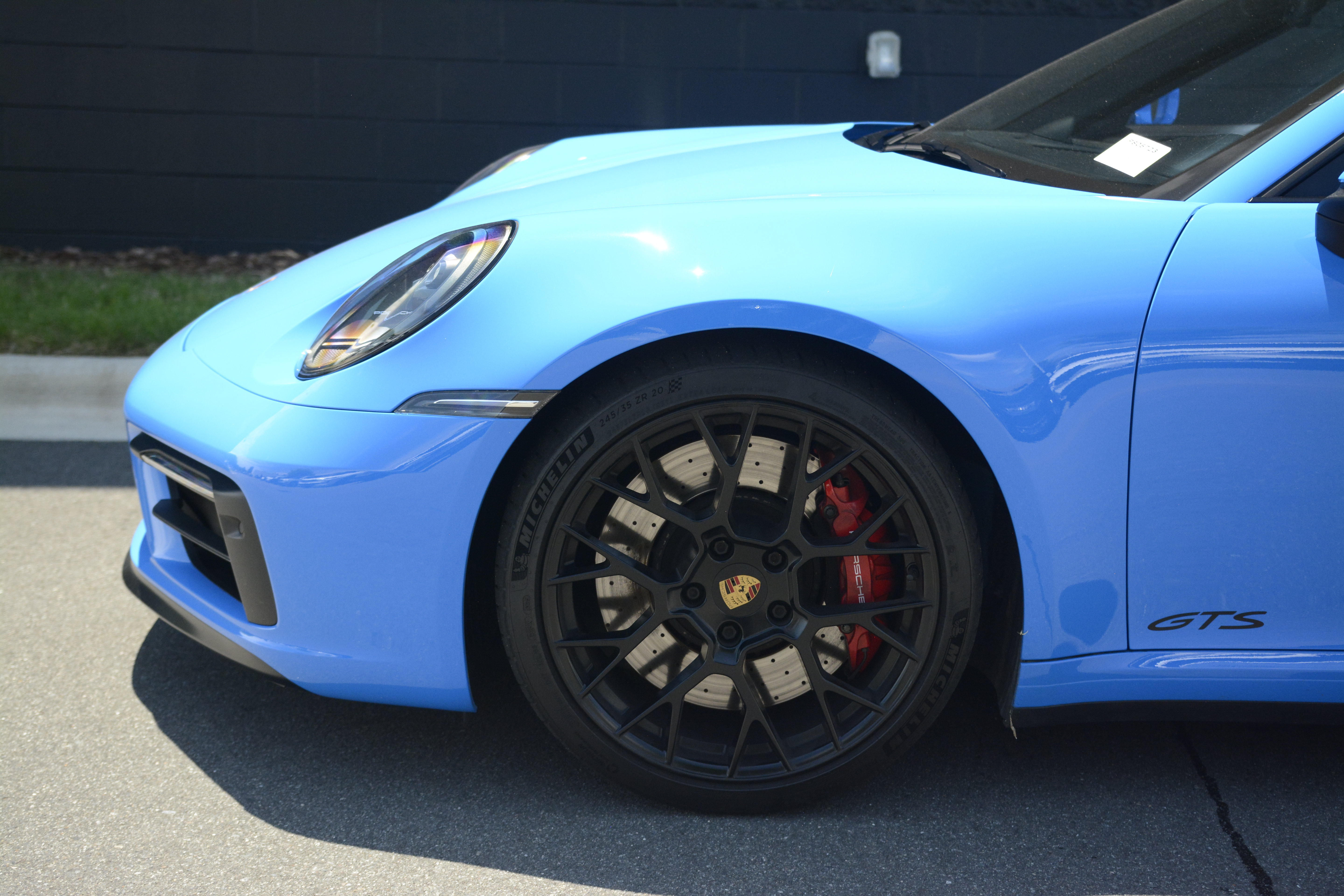 Certified 2022 Porsche 911 Targa 4 GTS AWD/4WD image 33