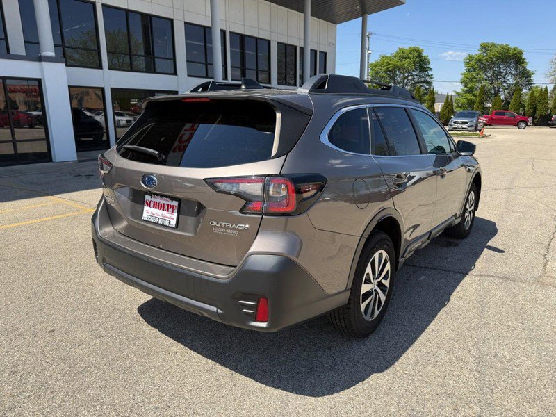Used 2022 Subaru Outback Premium AWD/4WD image 5