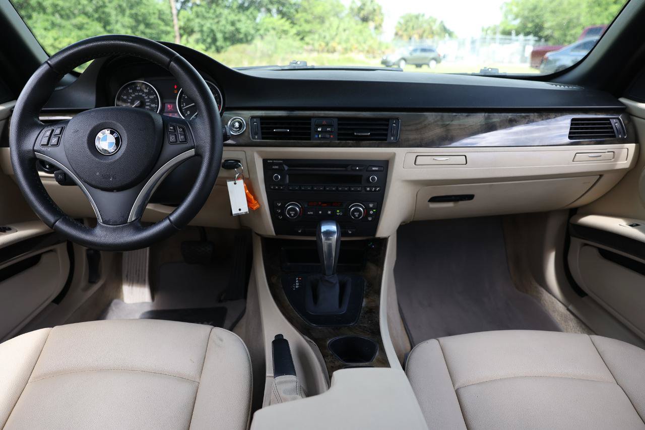 Used 2009 BMW 328i Convertible RWD image 21