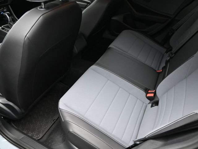Used 2025 Volkswagen Jetta SE image 17