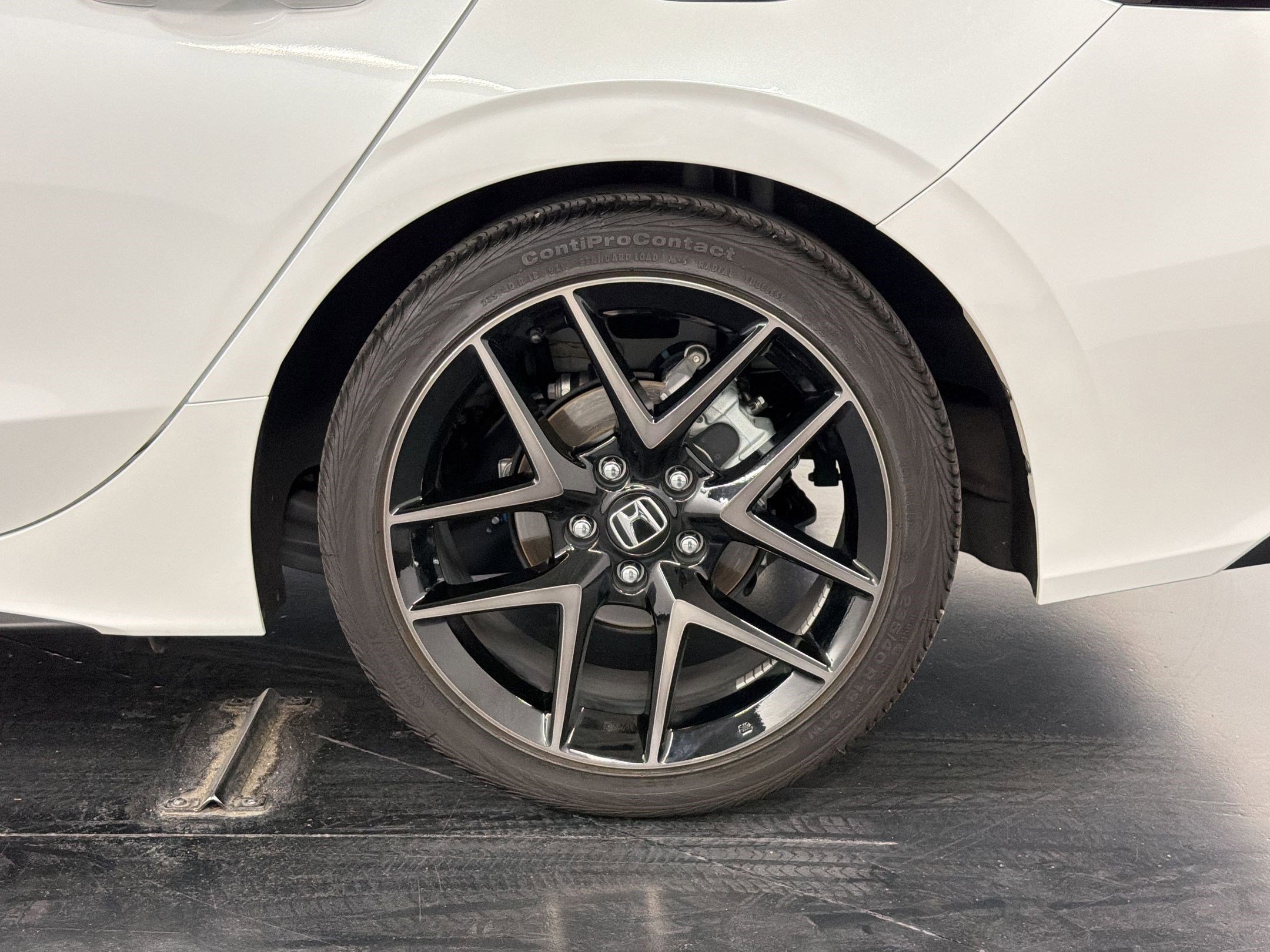 Certified 2024 Honda Civic Sport Touring image 29