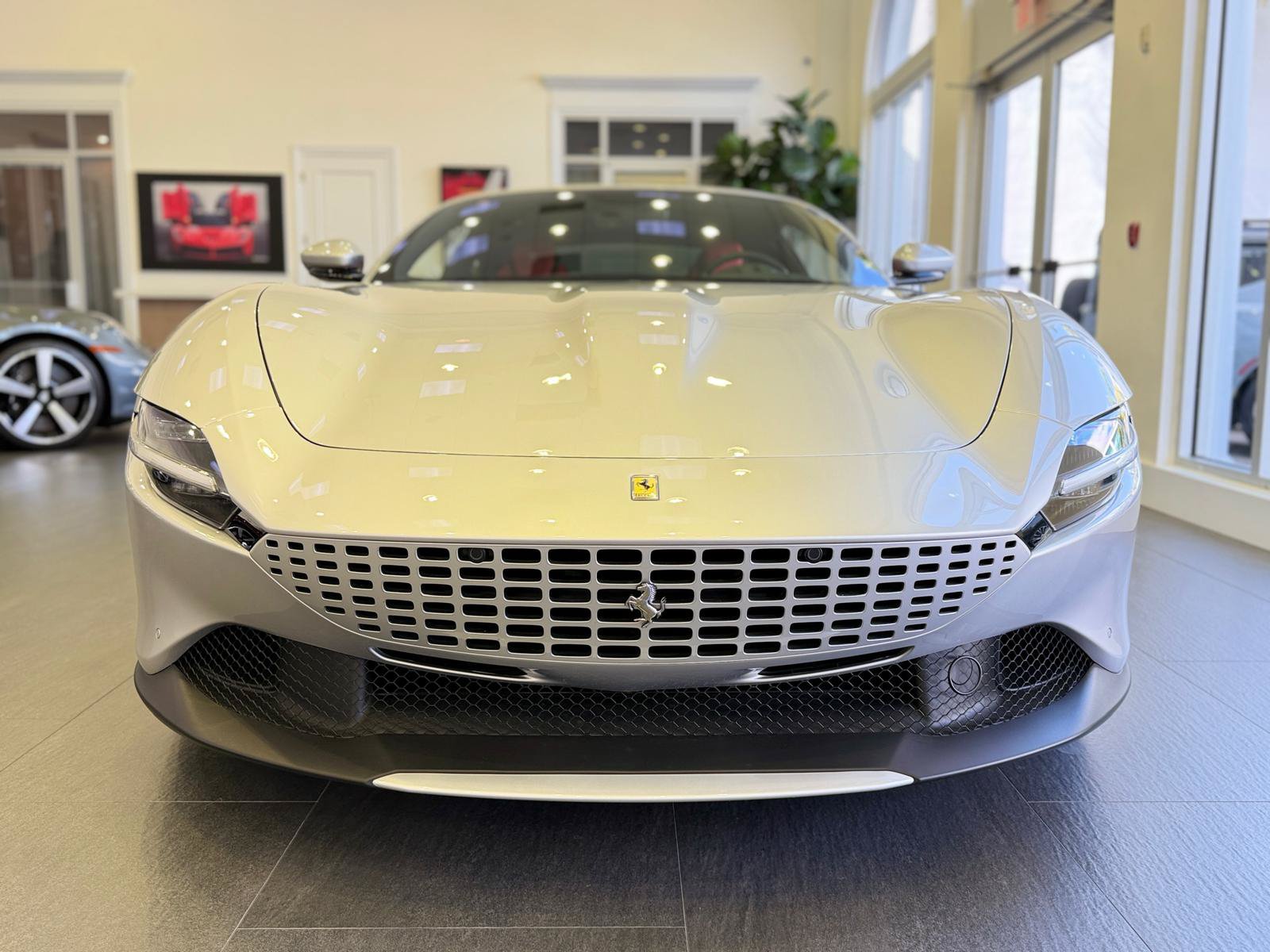 Used 2022 Ferrari Roma RWD image 7