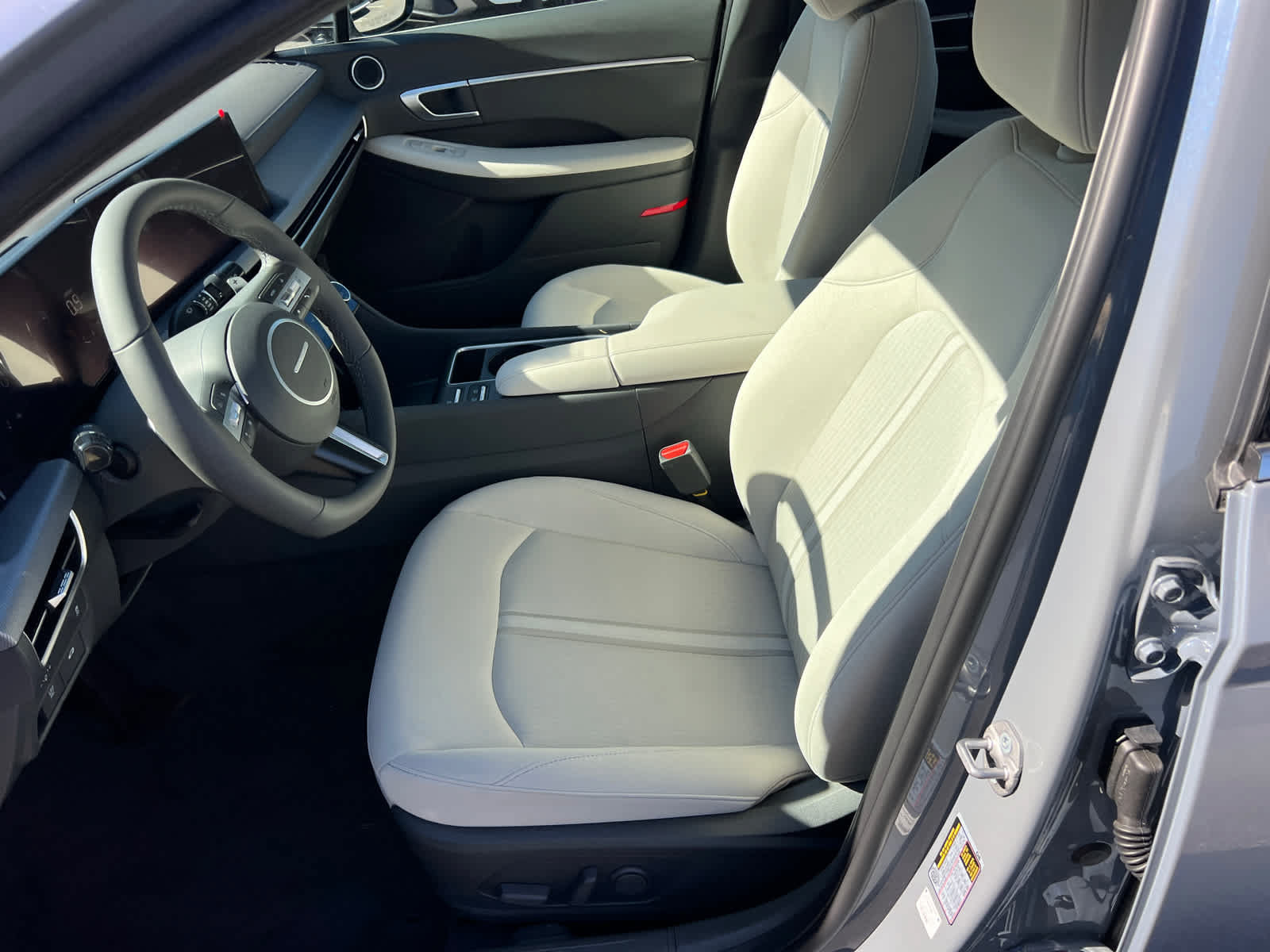 New 2026 Hyundai Sonata SEL FWD image 9