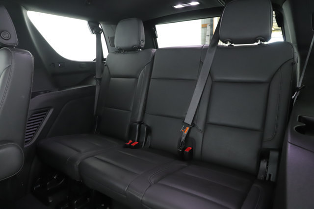 Used 2024 Chevrolet Tahoe Z71 w/ Luxury Package AWD/4WD image 31