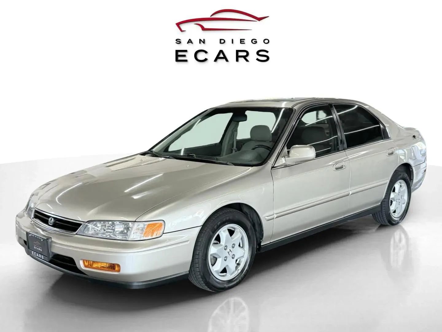 Used 1995 Honda Accord EX image 1