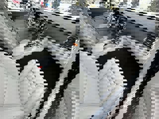 Used 2025 Volvo XC90 B6 Ultra image 22