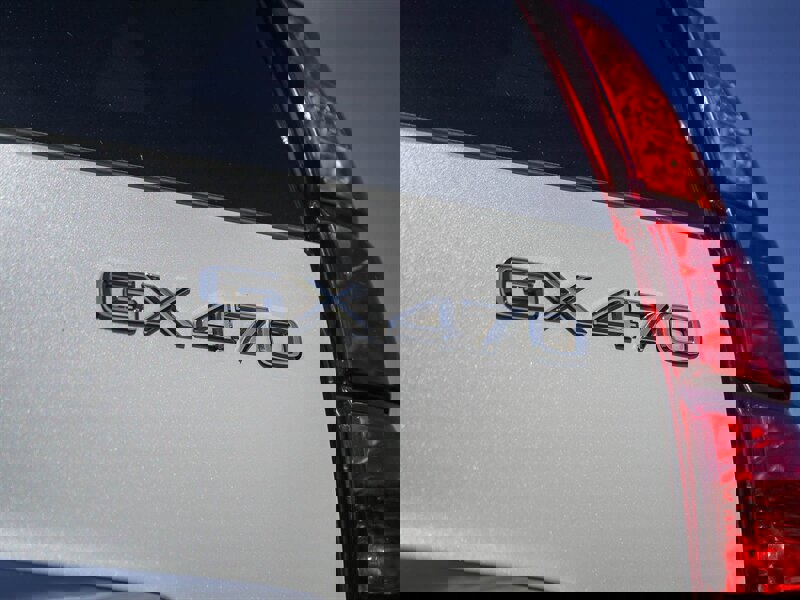 Used 2004 Lexus GX 470 image 16