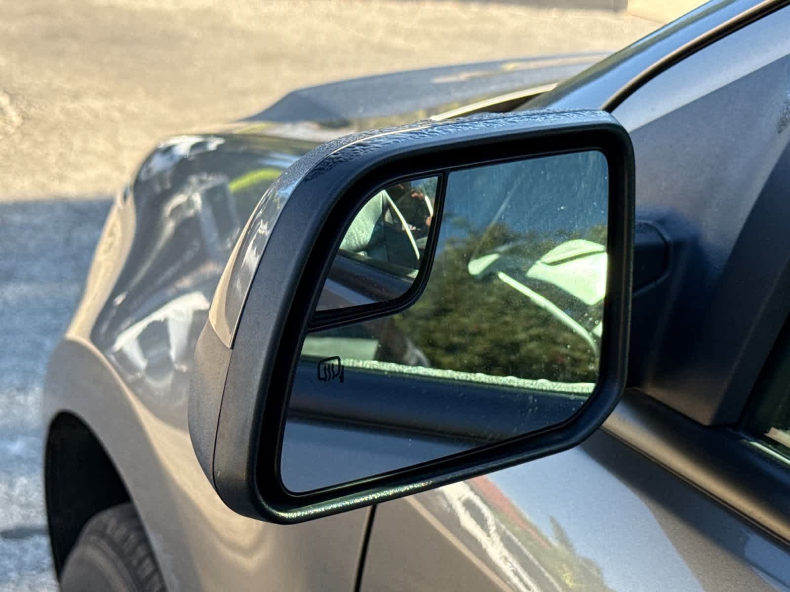 Used 2013 Ford Edge SEL FWD image 8